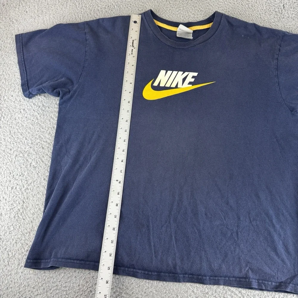 nike silver tag T shirt Men's Medium Blue‎ Center Swoosh Logo Y2K 90's Vintage